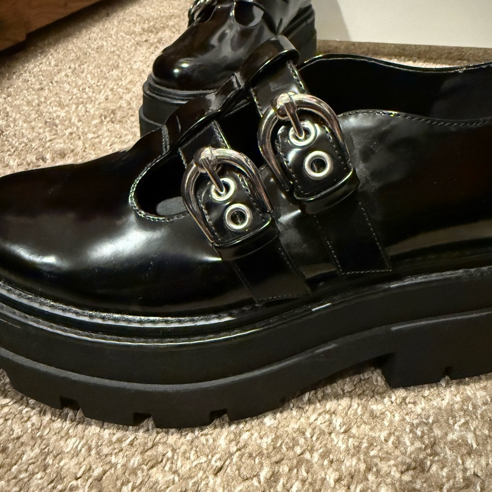 Circus by Sam Edelman Black Patent Mary Jane Loafers with Silver Buckles - Picture 3 of 4